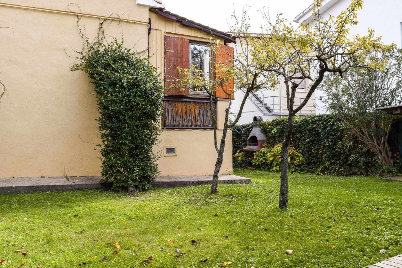 Can Camps Besalu Casa Planta Baja Con Jardin מראה חיצוני תמונה