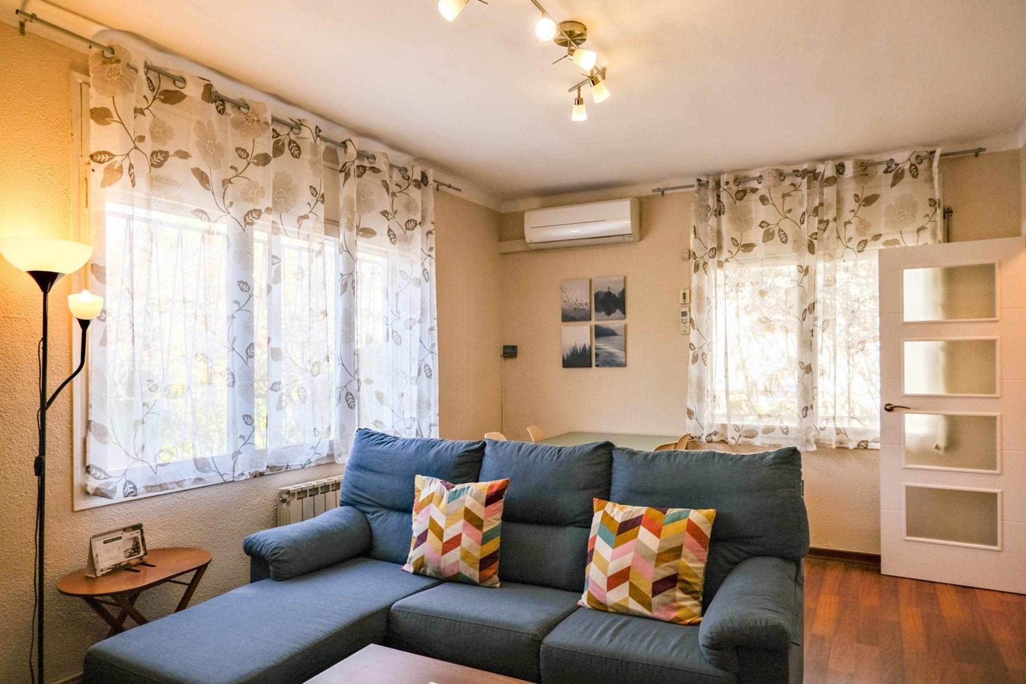 Can Camps Besalu Casa Planta Baja Con Jardin מראה חיצוני תמונה